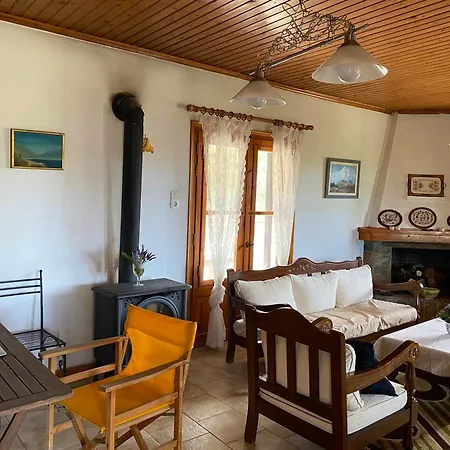 度假居 Comfortable House With Sea And Mountain View In *