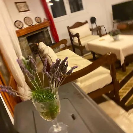 Comfortable House With Sea And Mountain View In Dom wakacyjny Ermioni